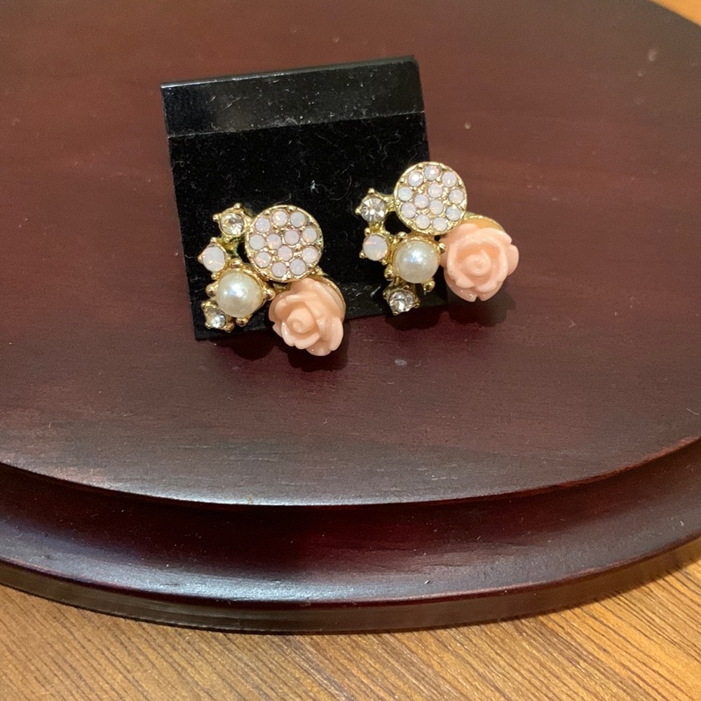 Rose gold pearl and sequin earrings